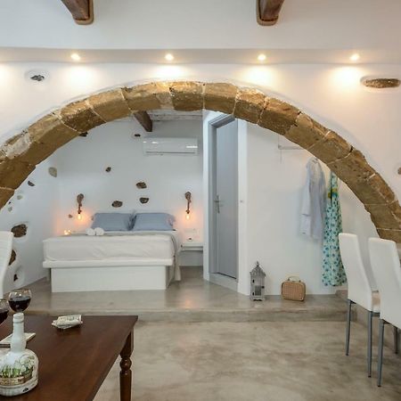 Venetian Suites Naxos City Exterior photo